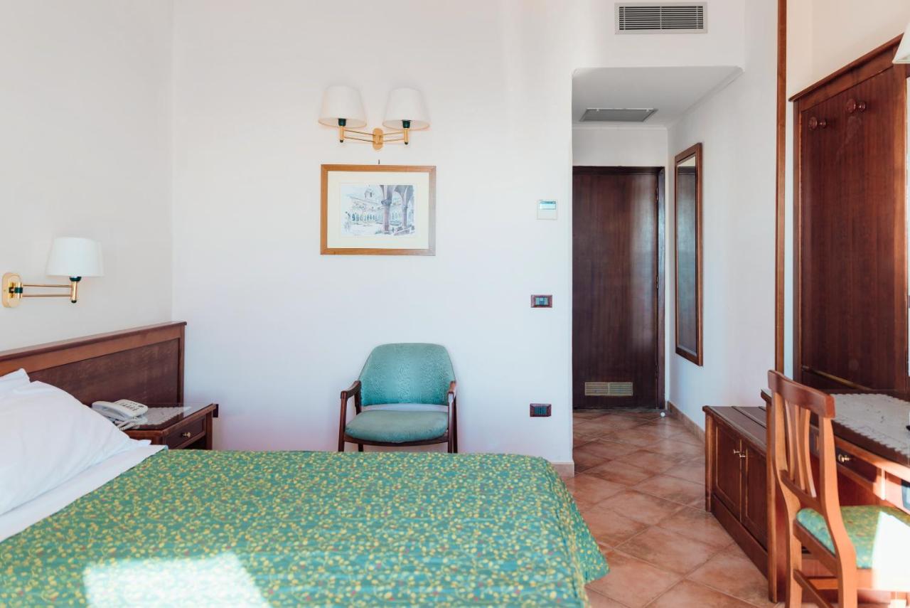 Hotel Montana Sant'Agata sui due Golfi Exterior photo